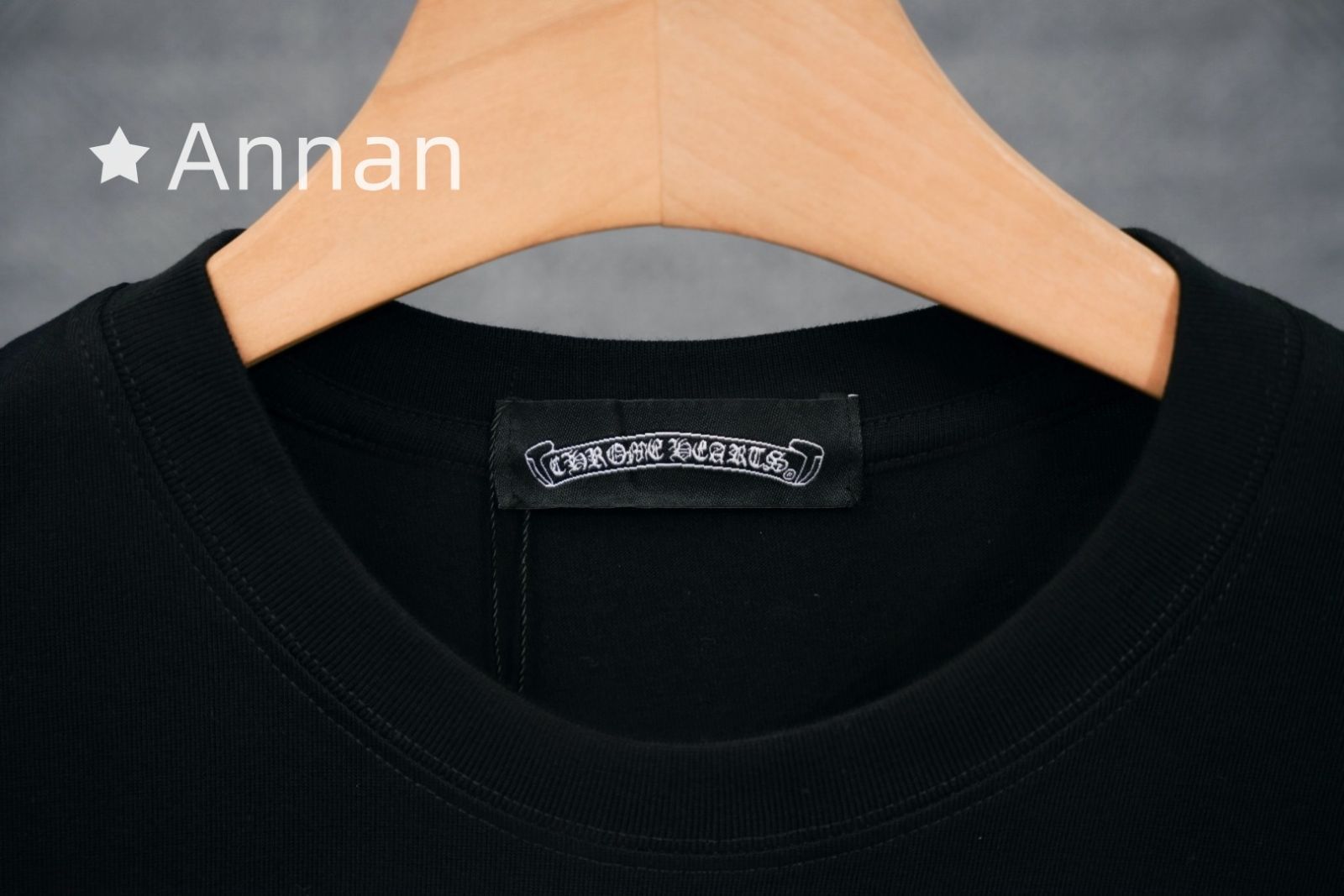 【最終値下げ】 美品 CHROME HEARTS クロムハーツ Tシャツ　半袖　夏服　トップス 男女兼用