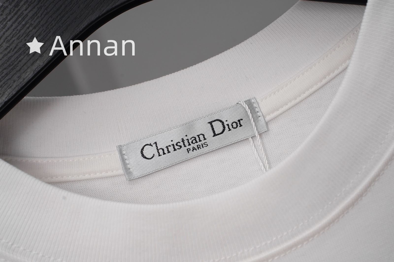 【極美品 現行型】美品 Christian Dior クリスチャンディオール Tシャツ 半袖 夏服 トップス 男女兼用 【極美品 現行型】美品 Christian Dior クリスチャンディオール Tシャツ 半袖 夏服 トップス 男女兼用