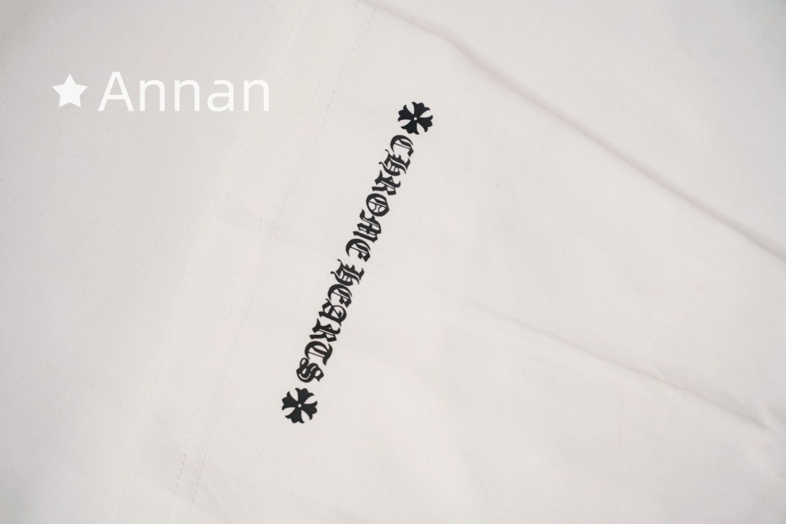 実用性 【極美品】CHROME HEARTS クロムハーツ Tシャツ　半袖　夏服　トップス 男女兼用