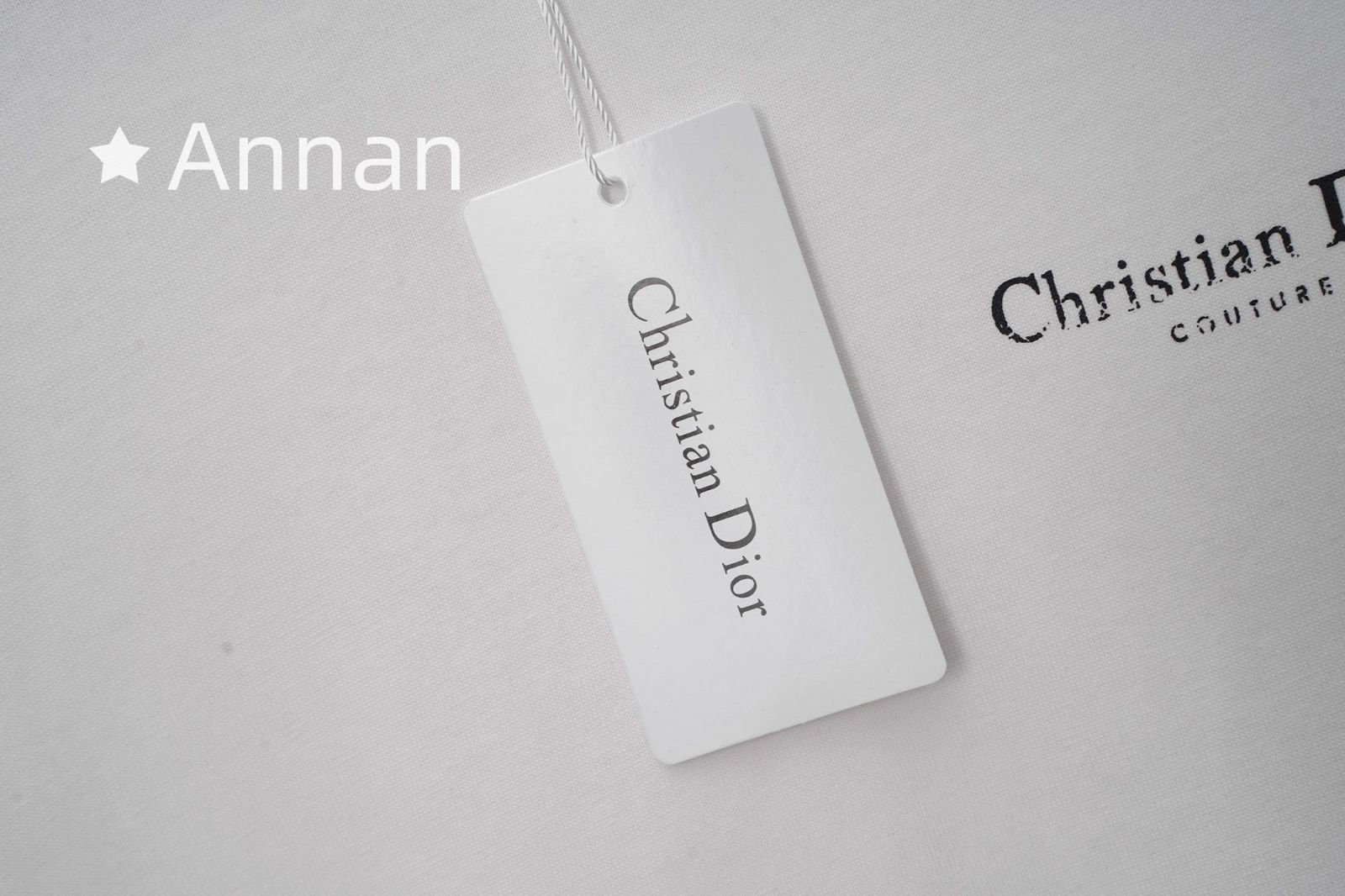 【極美品 現行型】美品 Christian Dior クリスチャンディオール Tシャツ 半袖 夏服 トップス 男女兼用 【極美品 現行型】美品 Christian Dior クリスチャンディオール Tシャツ 半袖 夏服 トップス 男女兼用