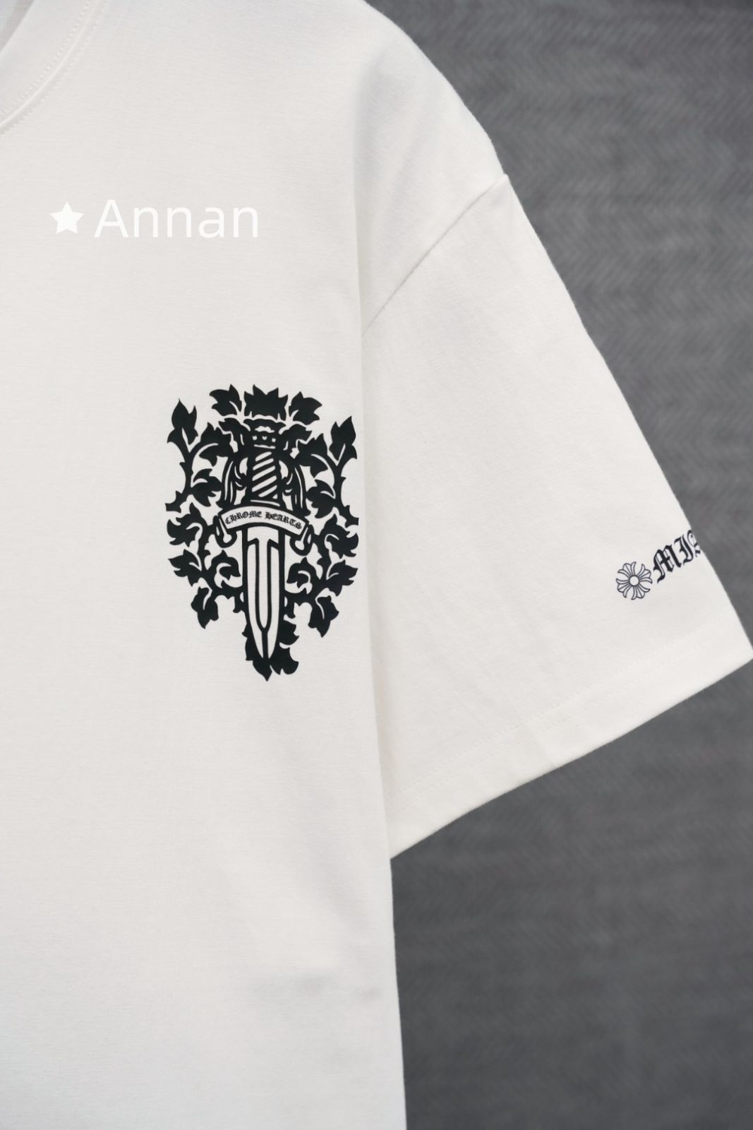 【未使用品】CHROME HEARTS クロムハーツ Tシャツ　半袖　夏服　トップス 男女兼用