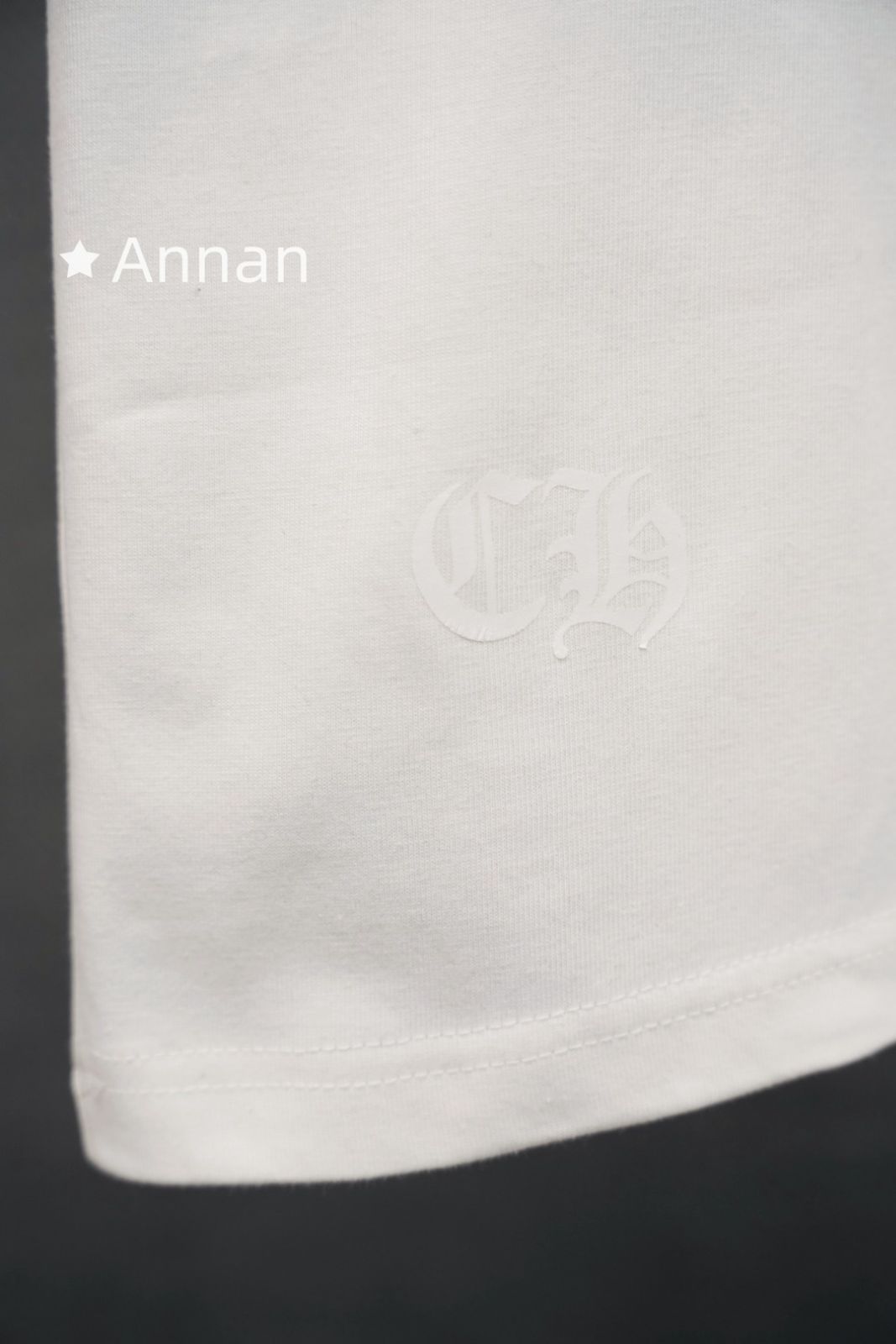 実用性 【極美品】CHROME HEARTS クロムハーツ Tシャツ　半袖　夏服　トップス 男女兼用