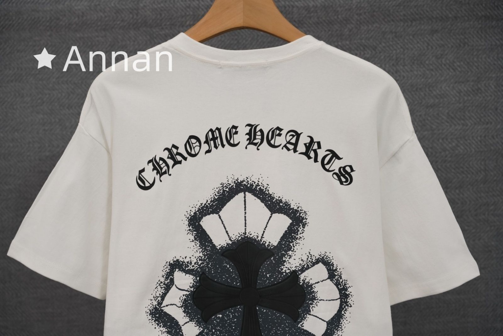 限界価格美品CHROME HEARTS クロムハーツ Tシャツ　半袖　夏服　トップス 男女兼用