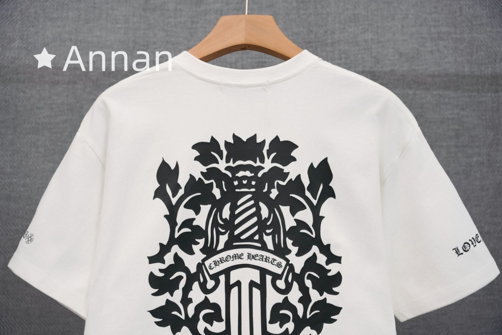 【未使用品】CHROME HEARTS クロムハーツ Tシャツ　半袖　夏服　トップス 男女兼用