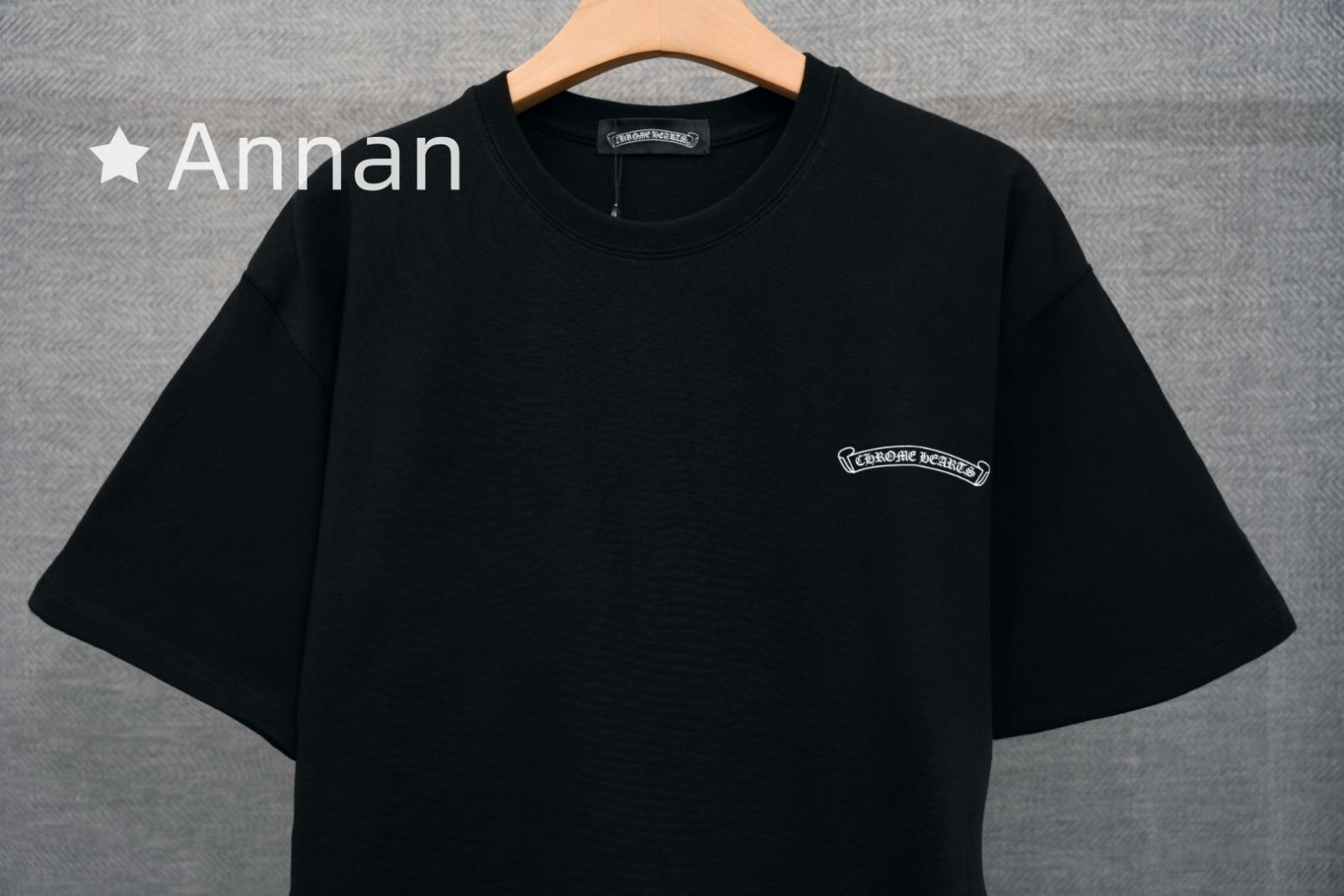 可愛 本日特価 超美品 CHROME HEARTS クロムハーツ Tシャツ　半袖　夏服　トップス 男女兼用