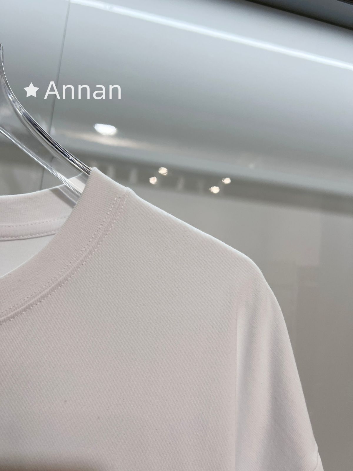 激レア 極美品 BURBERRY バーバリー Tシャツ 半袖 夏服 トップス 男女兼用 激レア 極美品 BURBERRY バーバリー Tシャツ 半袖 夏服 トップス 男女兼用
