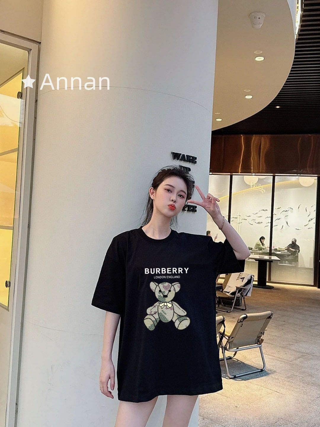 人気 極美品 BURBERRY バーバリー Tシャツ 半袖 夏服 トップス 男女兼用 人気 極美品 BURBERRY バーバリー Tシャツ 半袖 夏服 トップス 男女兼用
