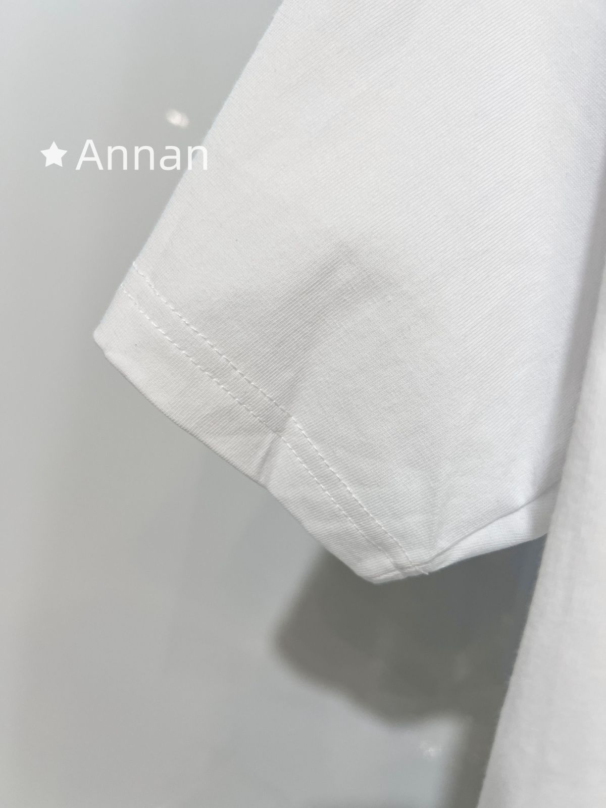 本日特価 本日限定！BURBERRY バーバリー Tシャツ　半袖　夏服　トップス 男女兼用