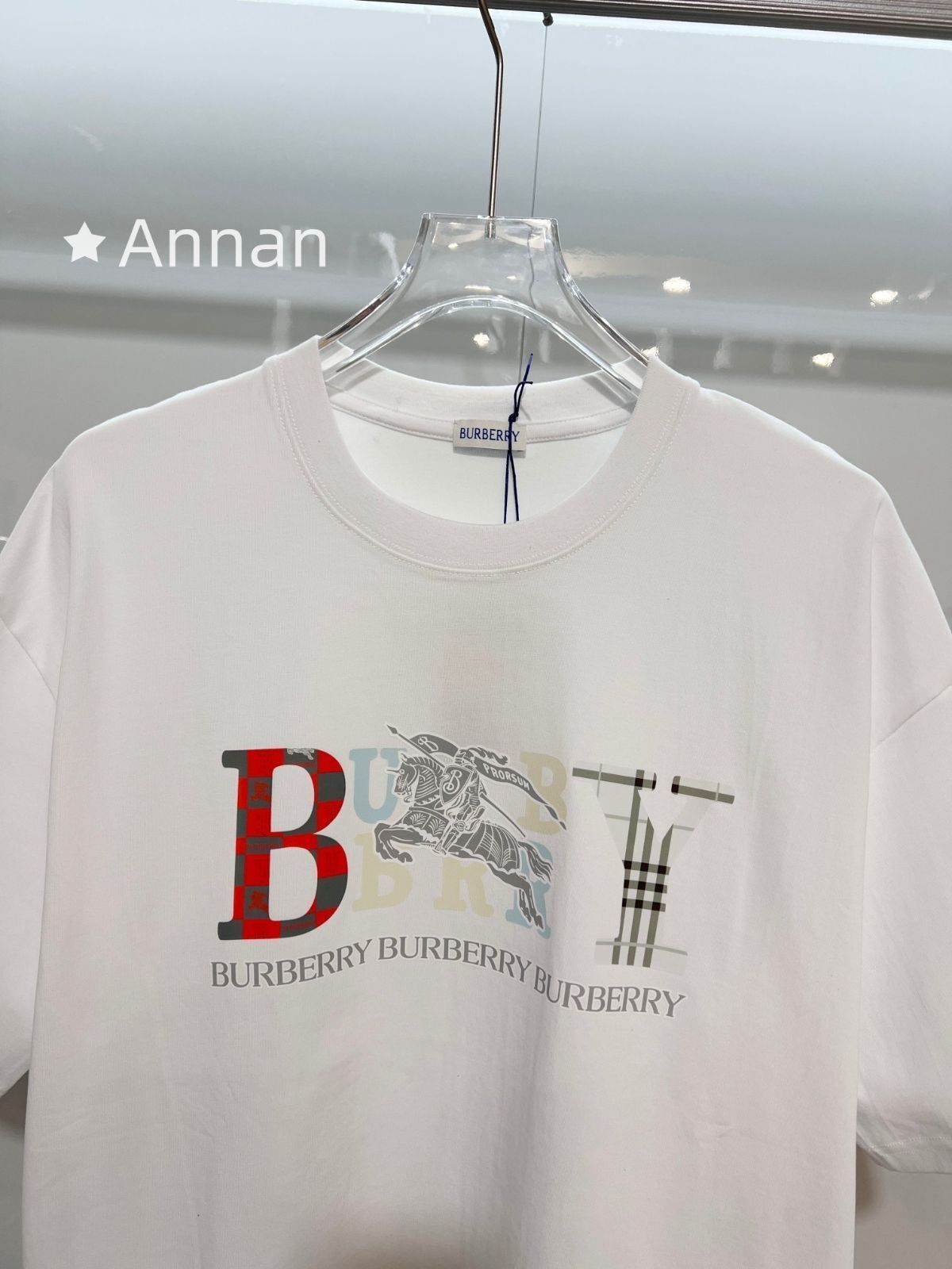 送料込☆送料込☆ BURBERRY バーバリー Tシャツ 半袖 夏服 トップス 男女兼用 送料込☆送料込☆ BURBERRY バーバリー Tシャツ 半袖 夏服 トップス 男女兼用