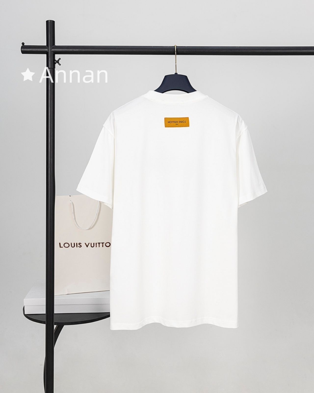 状態良 LV LOUIS VUITTON ルイヴィトン Tシャツ　半袖　夏服　トップス 男女兼用
