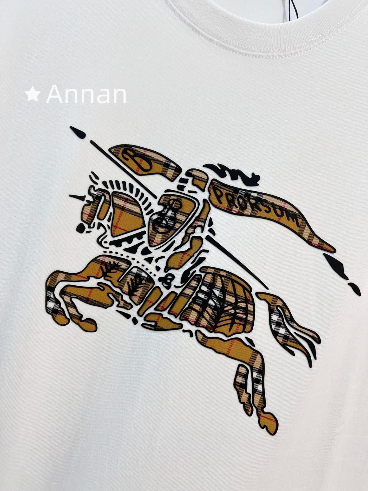 希少 新品 BURBERRY バーバリー Tシャツ　半袖　夏服　トップス 男女兼用