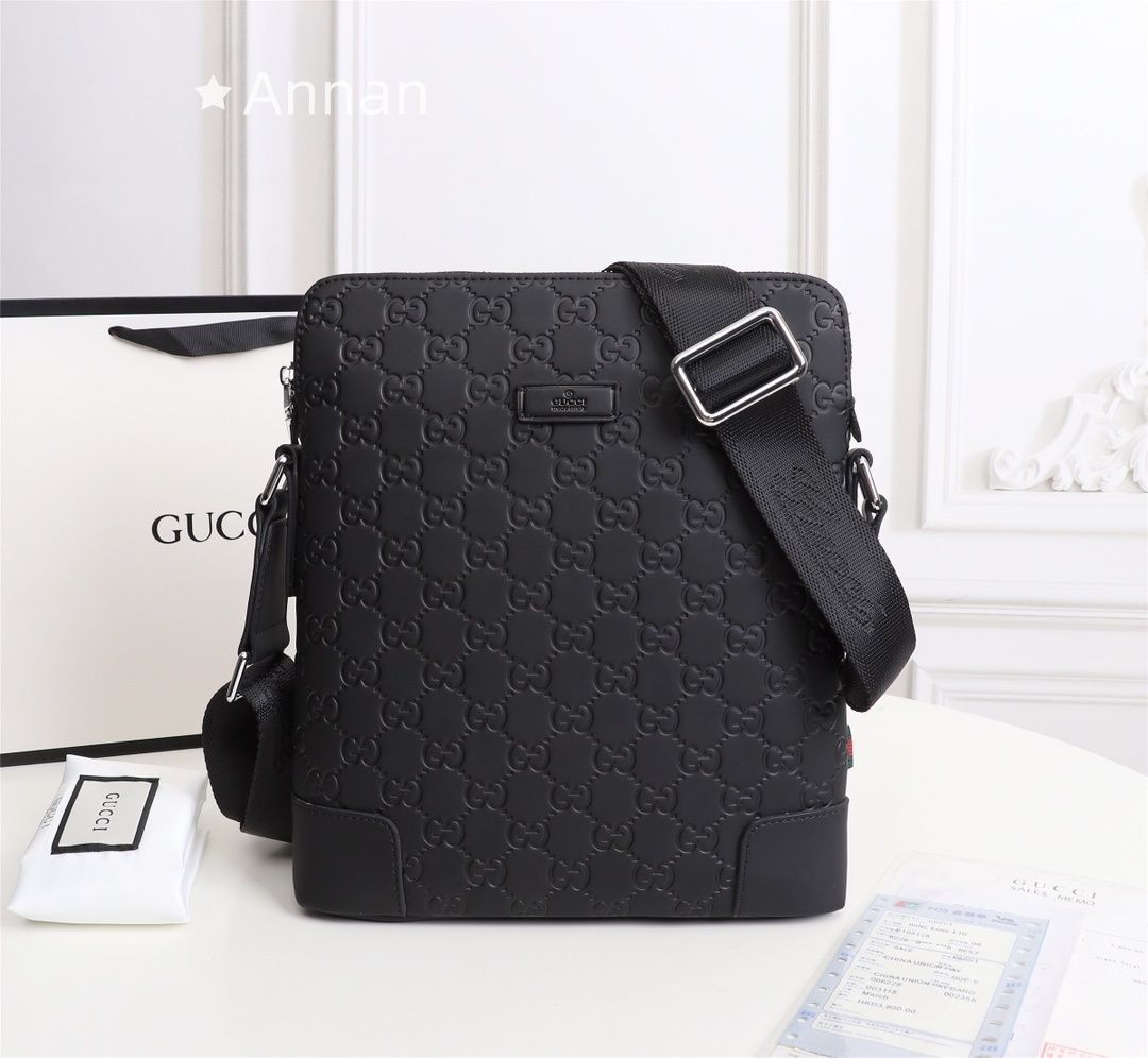 グッチ GUCCI 斜め掛け メンズ GUCCI グッチ ショルダーバッグ