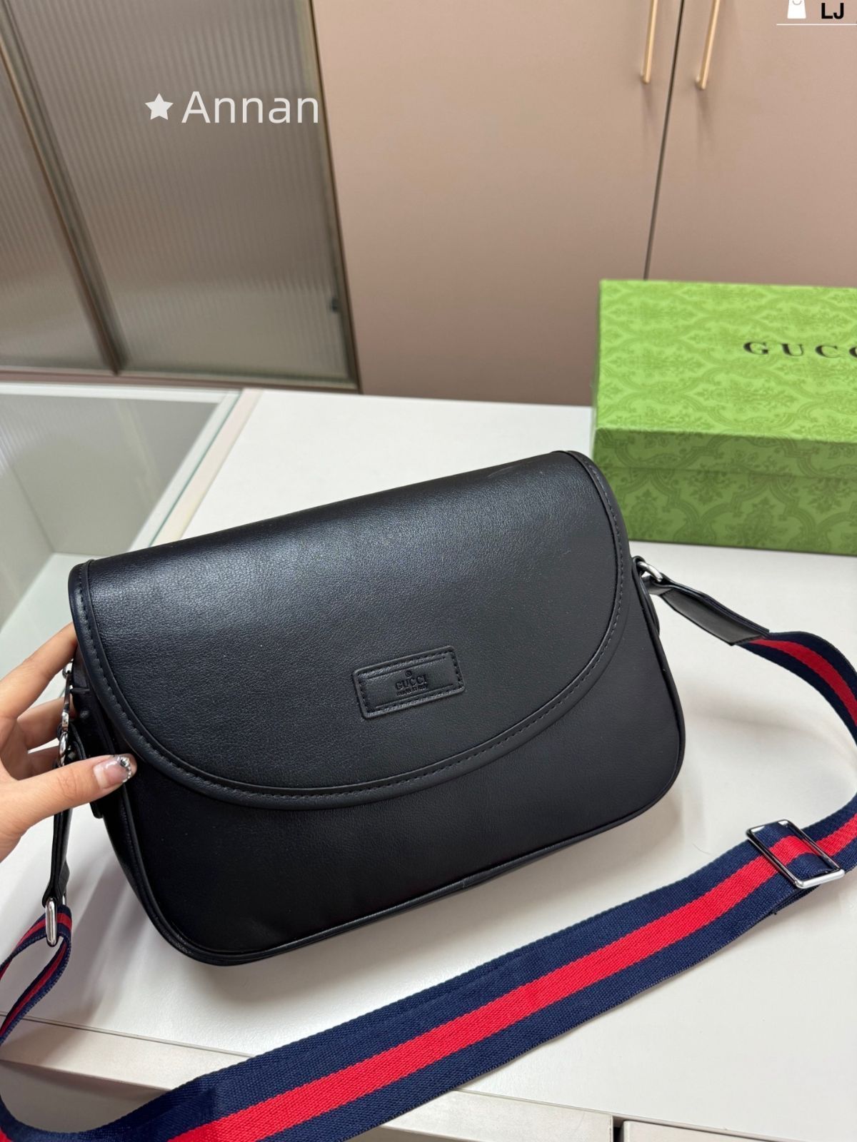 超極SSS美品 良品 メンズ GUCCI グッチ ショルダーバッグ