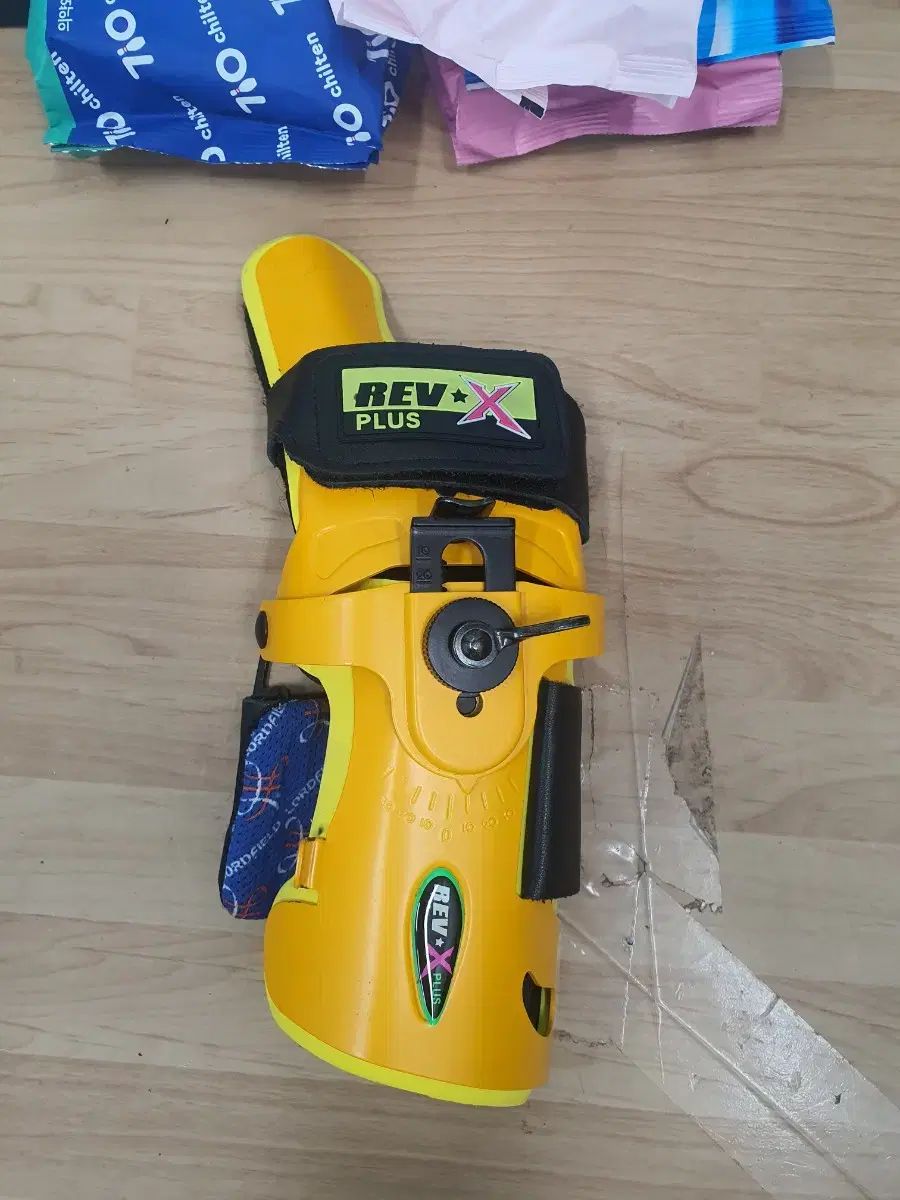 中古 ボーリングサポーター レブエクス+COBRA S 右手用