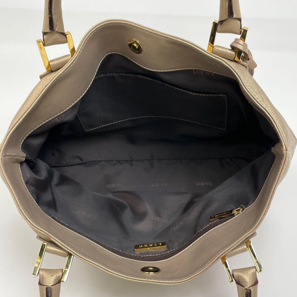 ロエベ LOEWE アナグラム ハンドバッグ レザー ゴールド レディース