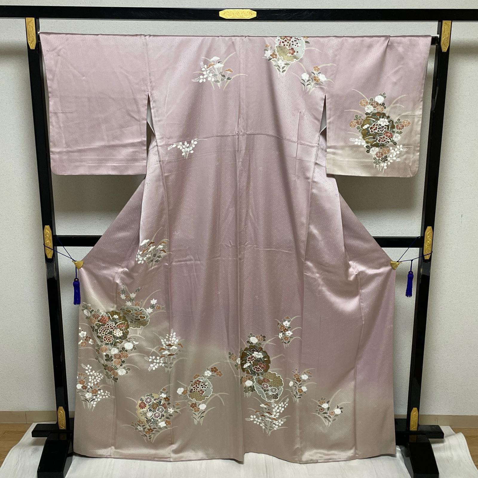 付下げ 裄67 雪輪に花模様 紗綾形 着物 正絹 X-4263 - メルカリ