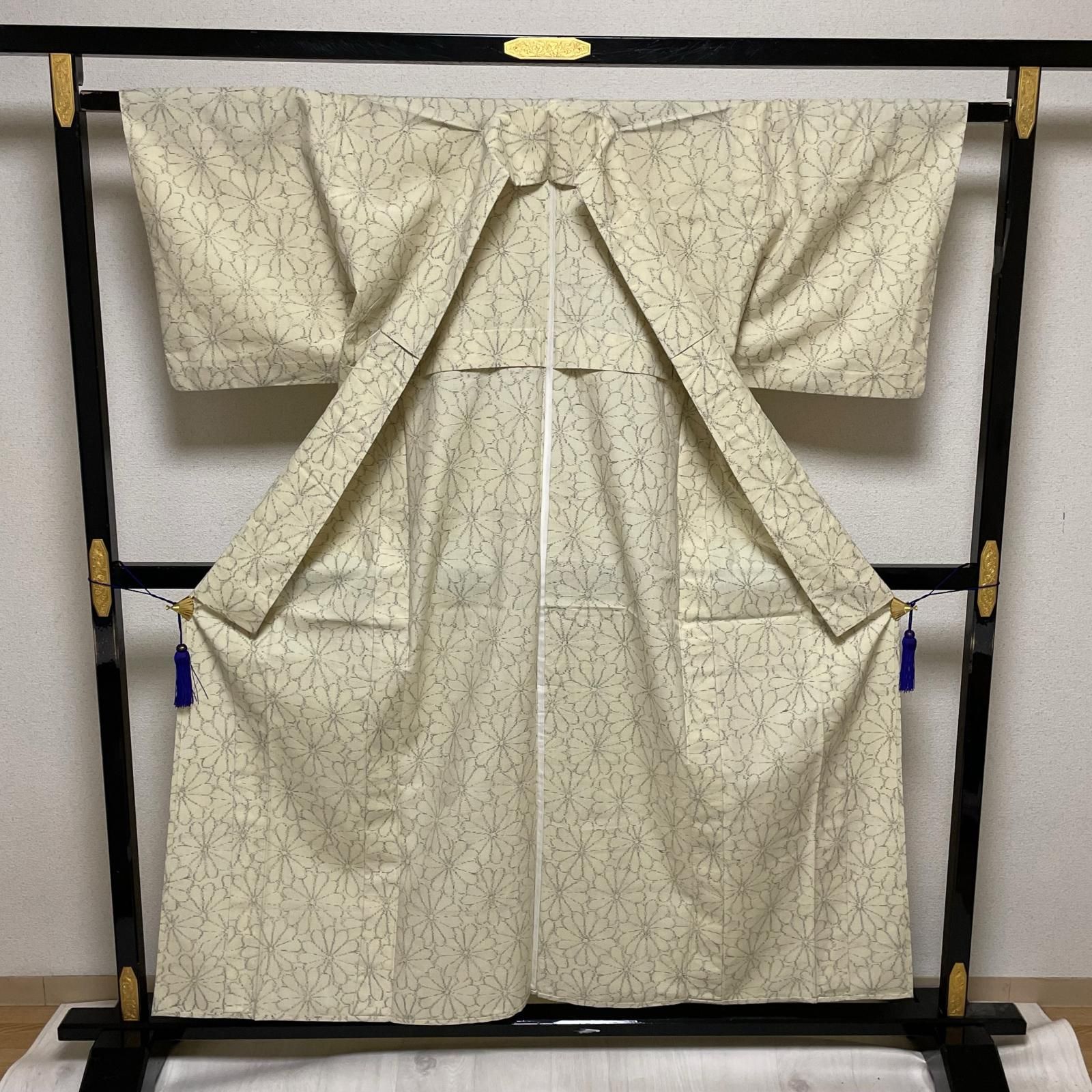 紬 単衣仕立て 菊尽くし 着物 正絹 X-4271 - メルカリ