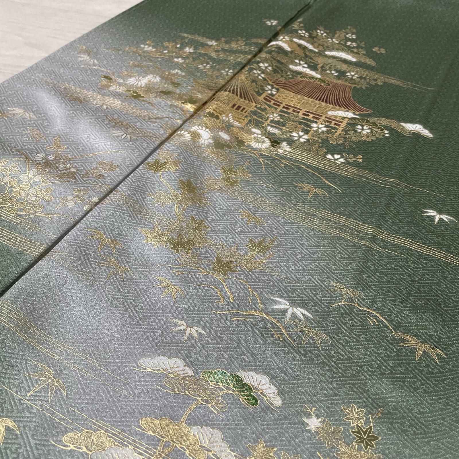 色留袖 裄67 金彩 箔 美しい風景 紗綾形地紋 着物 正絹 一つ紋 X-4328