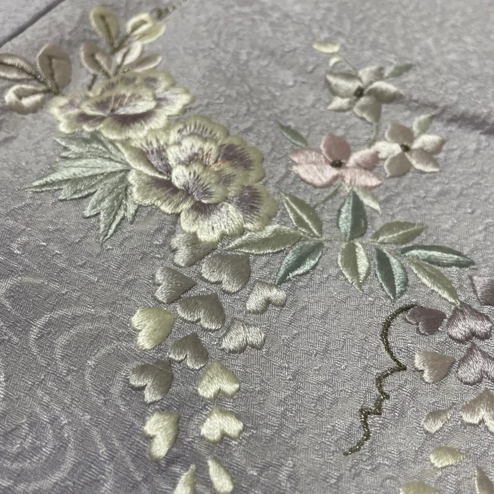 付下げ ふくれ織 刺繍の花模様 着物 正絹 X-4358