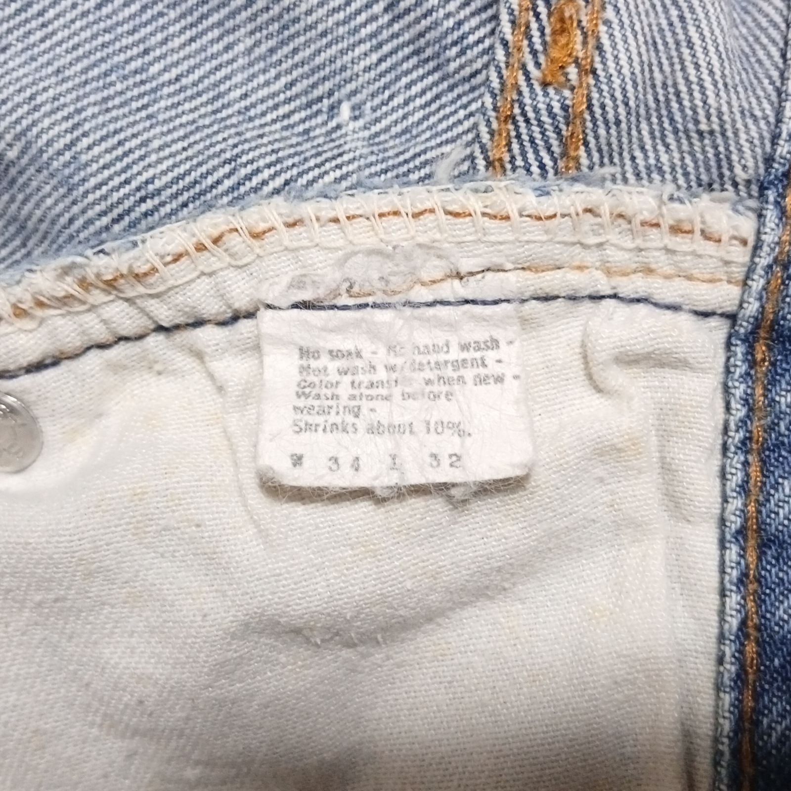 W34】雰囲気 82年製 赤耳 オリジナル Levi's 501 セルビッチ 黒カン