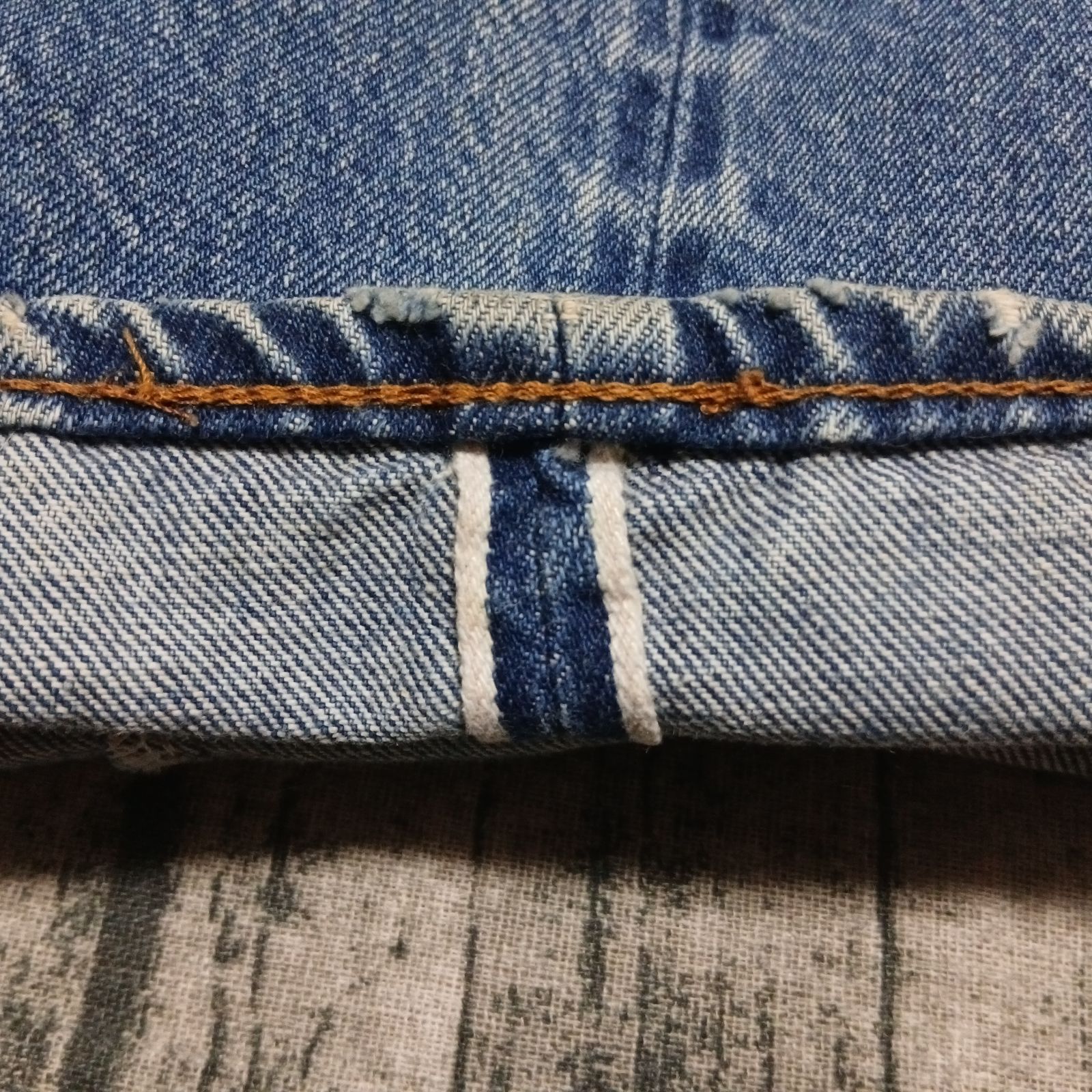 W34】雰囲気 82年製 赤耳 オリジナル Levi's 501 セルビッチ 黒カン