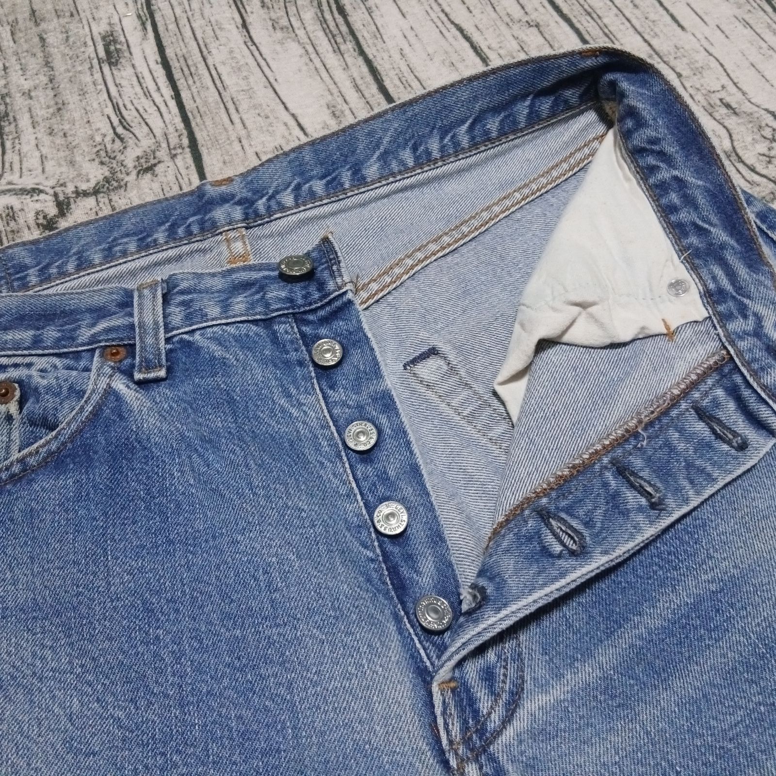 W34】雰囲気 82年製 赤耳 オリジナル Levi's 501 セルビッチ 黒カン