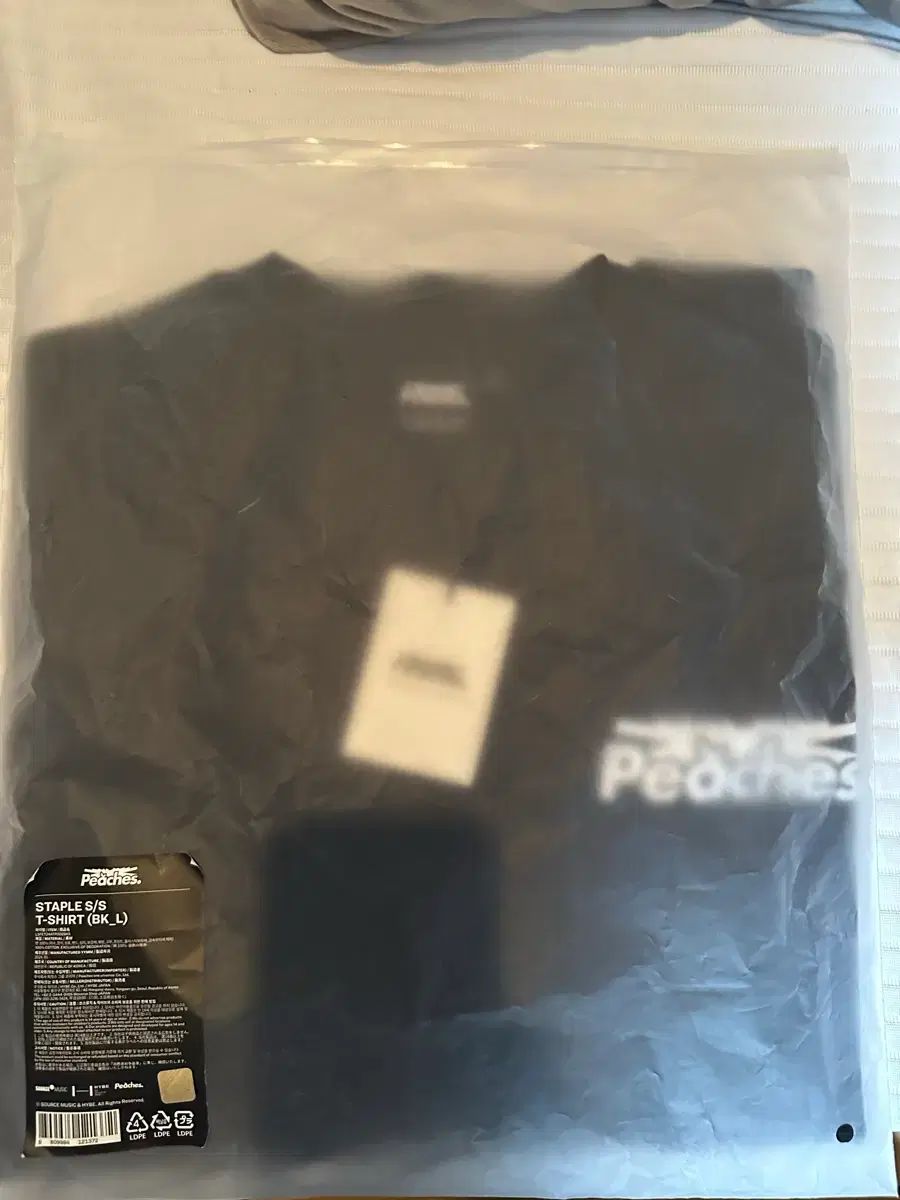 LE SSERAFIM（ルセラフィム・ルセラ） Peaches Tシャツ Lサイズ 出品
