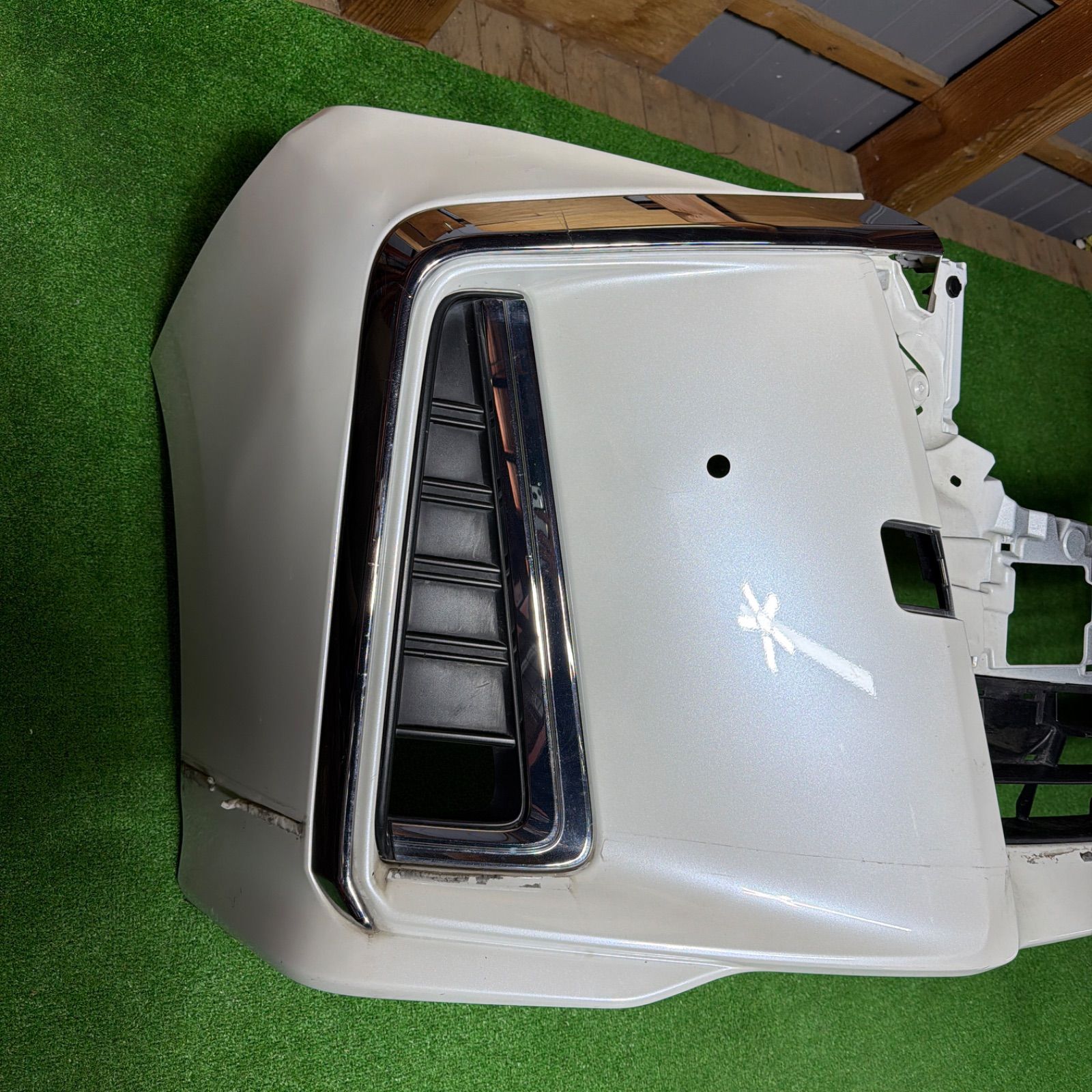 トヨタ アルファード AGH30W 純正 フロントバンパー 52119-58610 (5