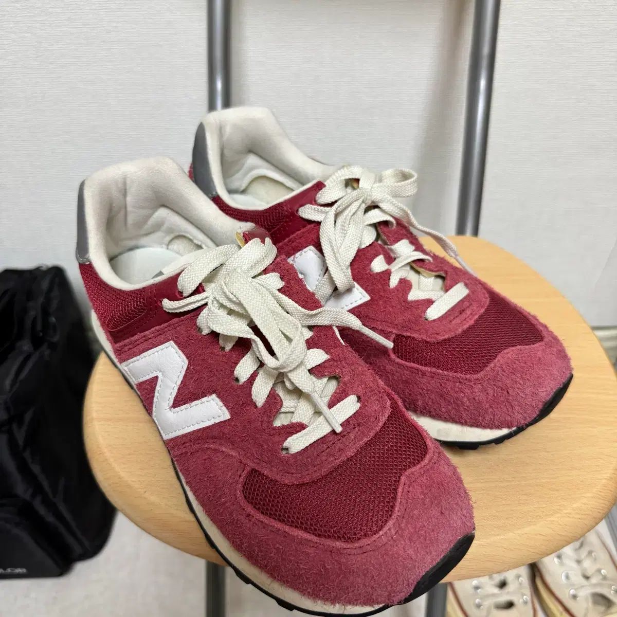 New Balance 574 レッド 250サイズ ほぼ新品