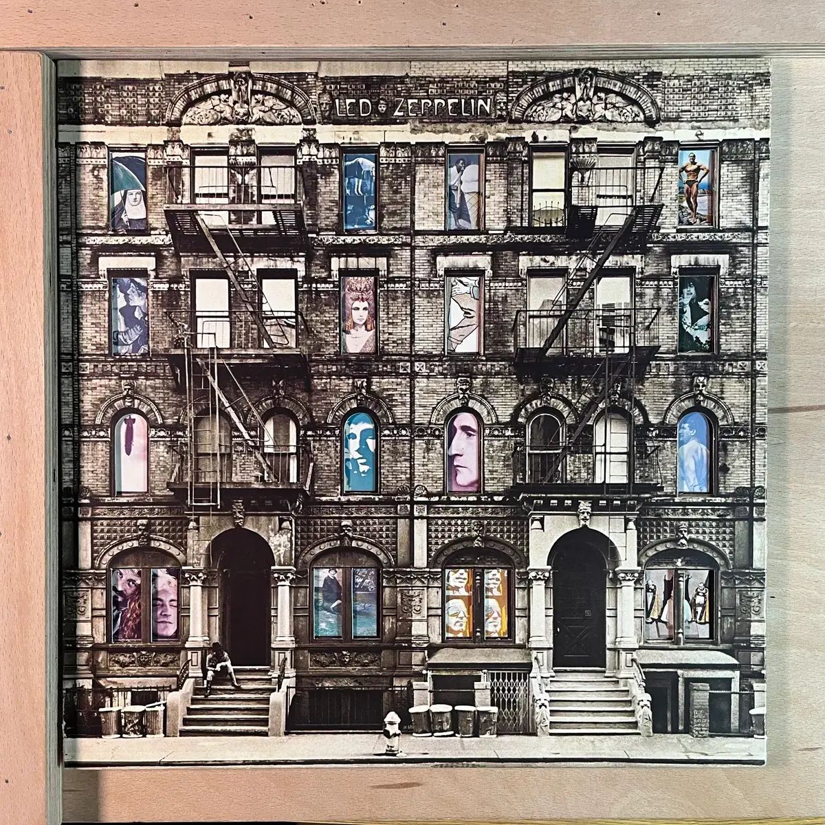 Led Zeppelin Physical Graffiti 日本 早い LP