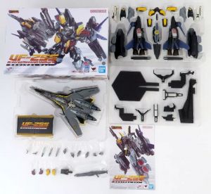 フィギュア DX超合金 VF-25S アーマードメサイアバルキリー（オズマ・リー機）リバイバルVer. 「マクロスF」【10日以内発送】
