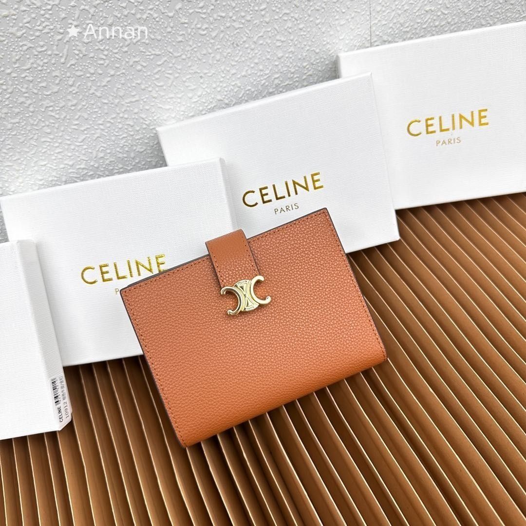 新型 激レア CELINE セリーヌ ウォレット 折り財布 小銭入れ