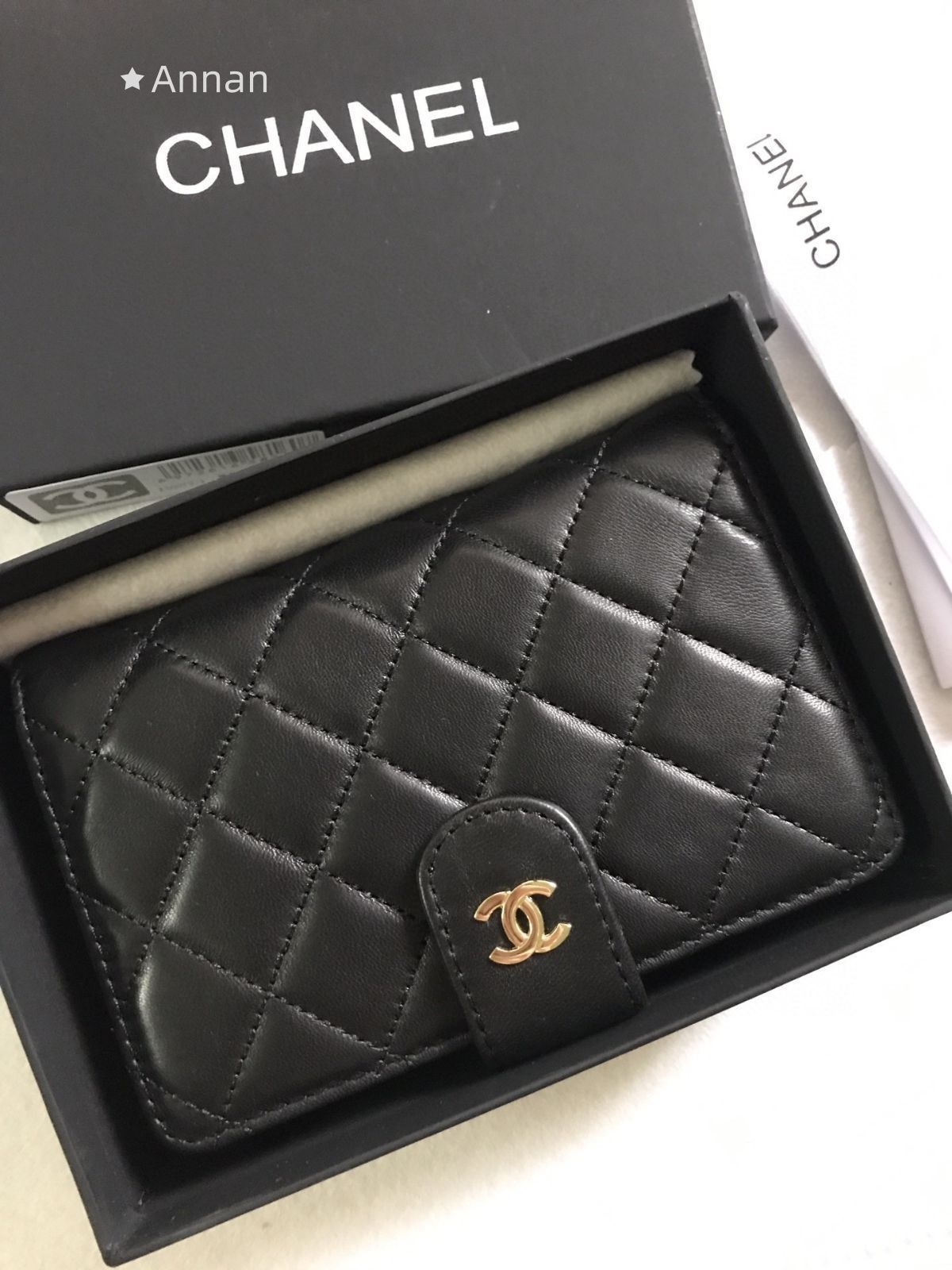 【限定】送料無料 CHANEL シャネル折り財布 小銭入れ