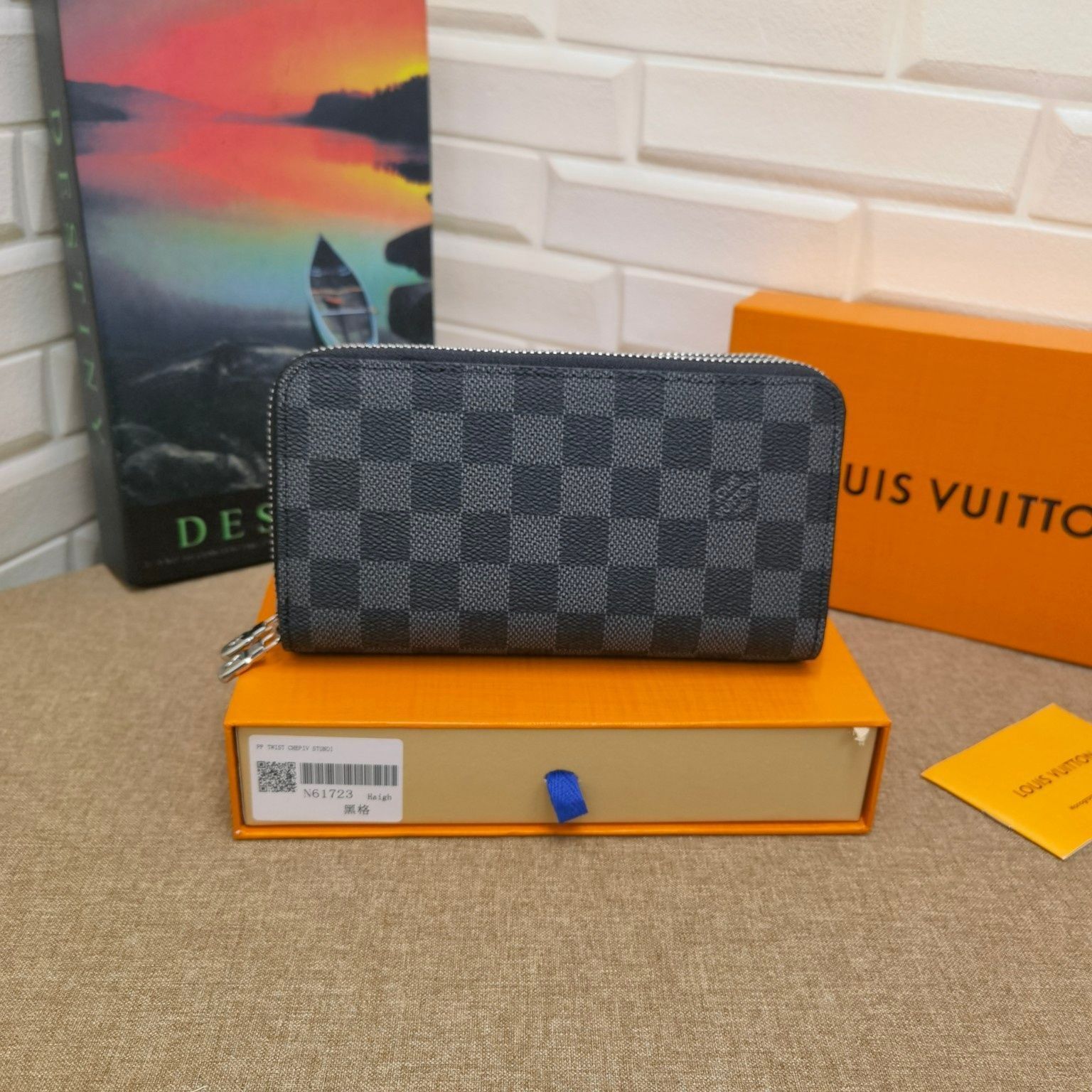 即完売 極美品 LOUIS VUITTON 財布 メンズ ルイヴィトン 長財布 メンズ LV 財布