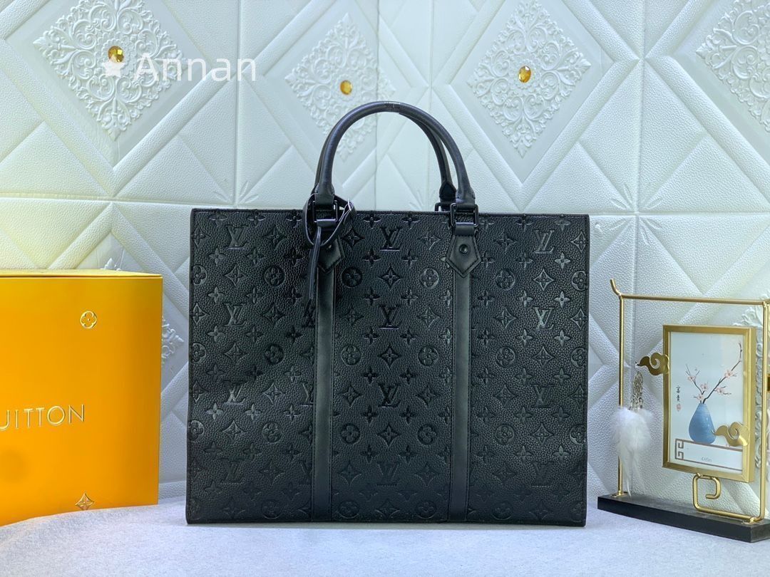 美品 LOUIS VUITTON ルイヴィトン メンズ トートバッグ 人気モデル 送料無料 トリヨン モノグラム サックプラ 24H M21865 バッグ