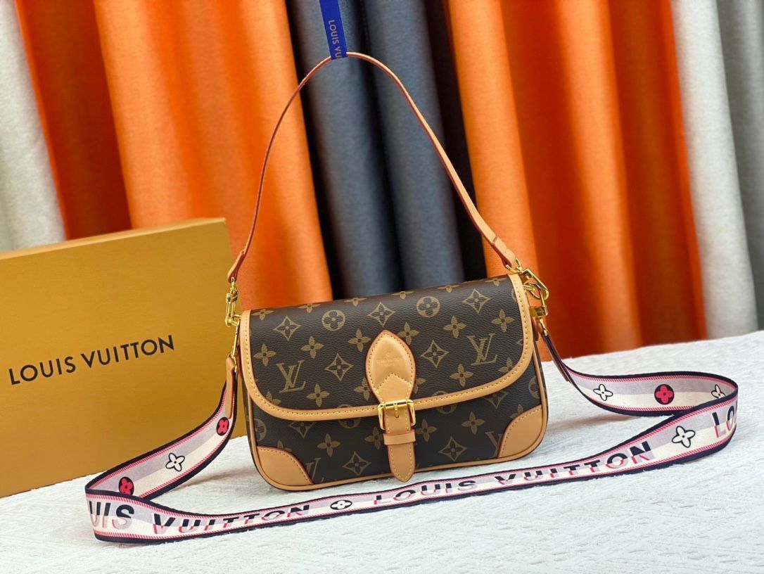 ルイヴィトン LOUIS VUITTON バッグ 2WAYショルダーバッグ ディアヌ NM PM モノグラムキャンバス モノグラム×ノワール ゴールド金具 茶 ピンク 新品 未使用 M45985