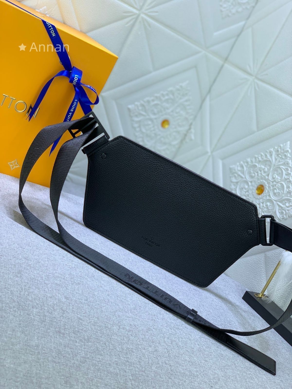 ルイ ヴィトン LOUIS VUITTON ウエストバッグ ボディバッグ