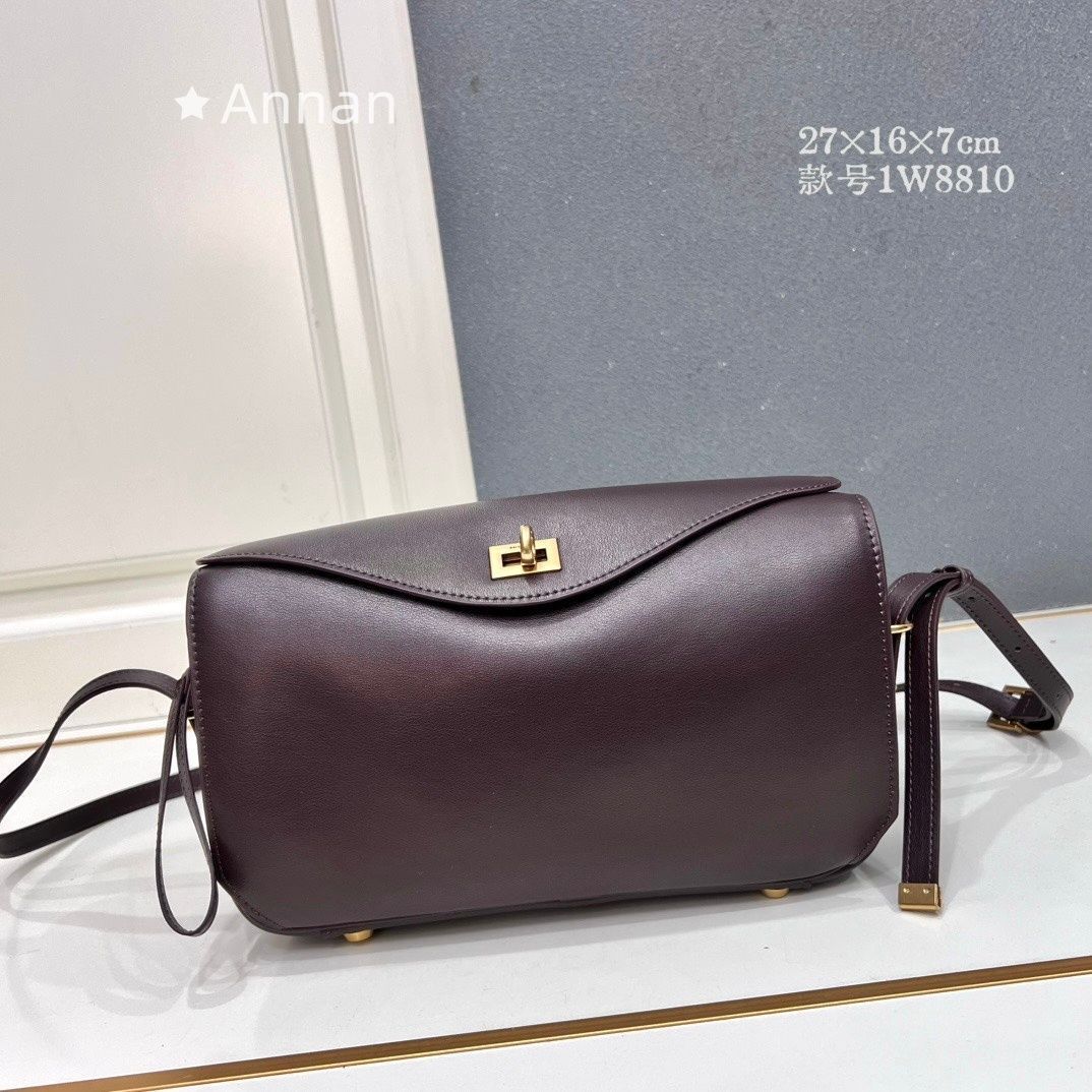 本日限定 良品 レディース BALENCIAGA(バレンシアガ) ショルダーバッグ