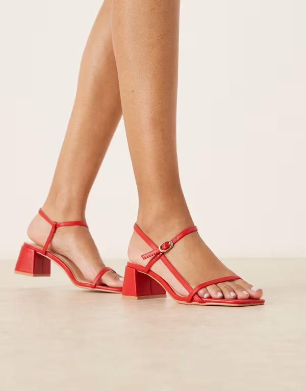 グラマラス レディース シューズ サンダル ヒール Glamorous low block heeled sandals RED レッド