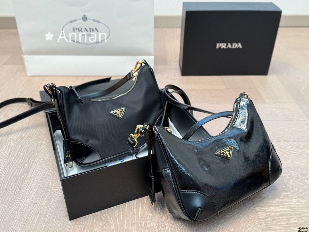 新品 超美品超美品超美品レディース PRADA プラダ ショルダーバッグ