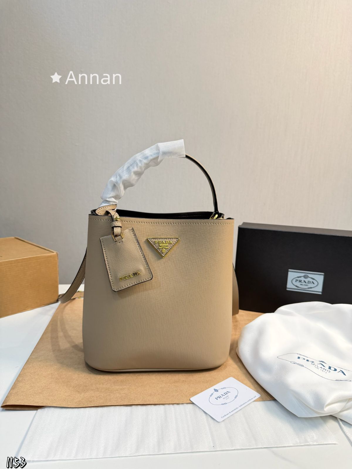 新品 希少 超美品良品 レディース PRADA プラダ ショルダーバッグ