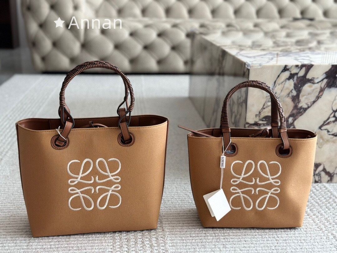 【未使用品】最終値下げ超美品レディース LOEWE　ロエベ トートバッグ