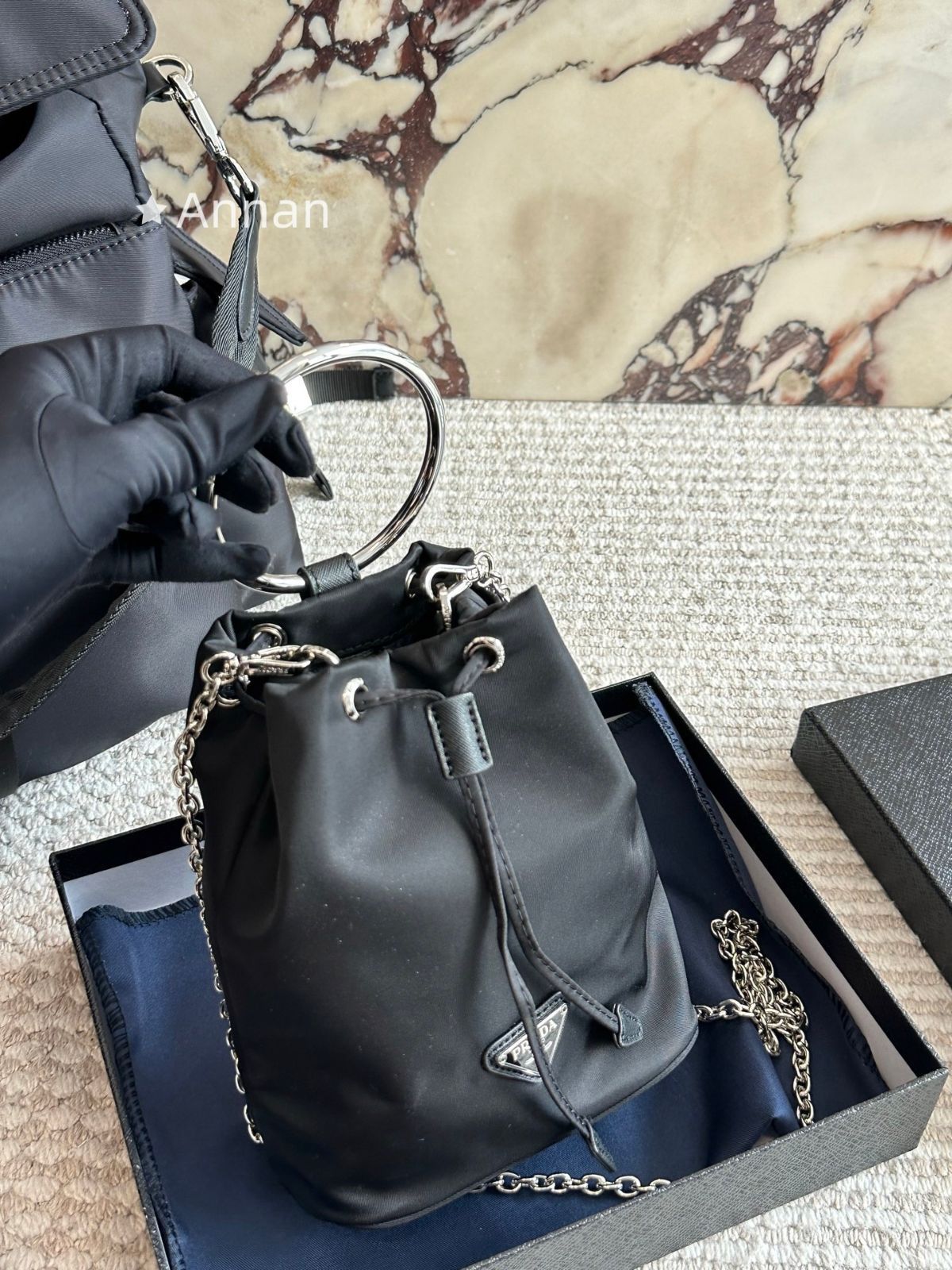 【極美品】【希少】超美品レディース PRADA プラダ ショルダーバッグ 10,500円