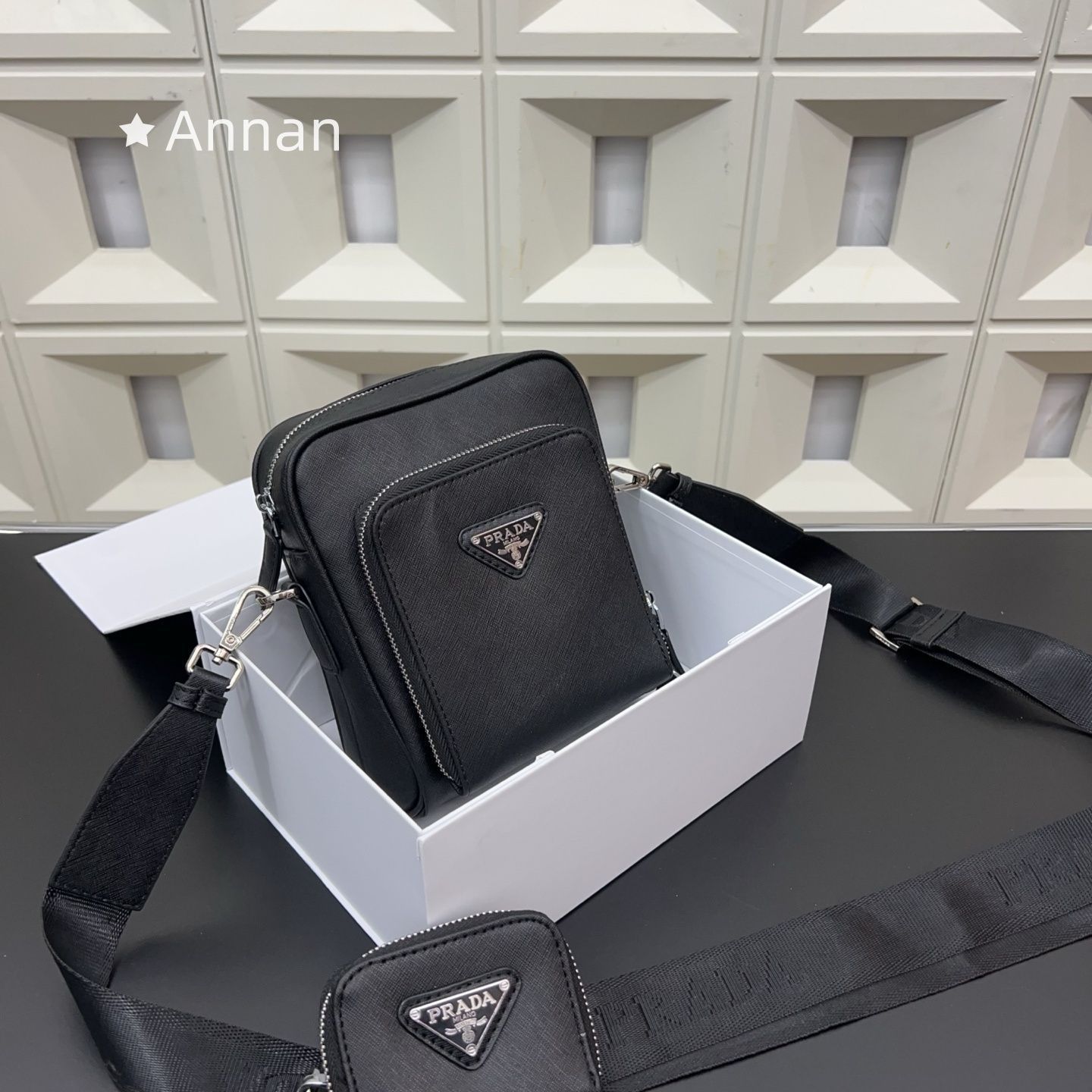 美品 限定品 超美品 メンズ PRADA プラダ ショルダーバッグ