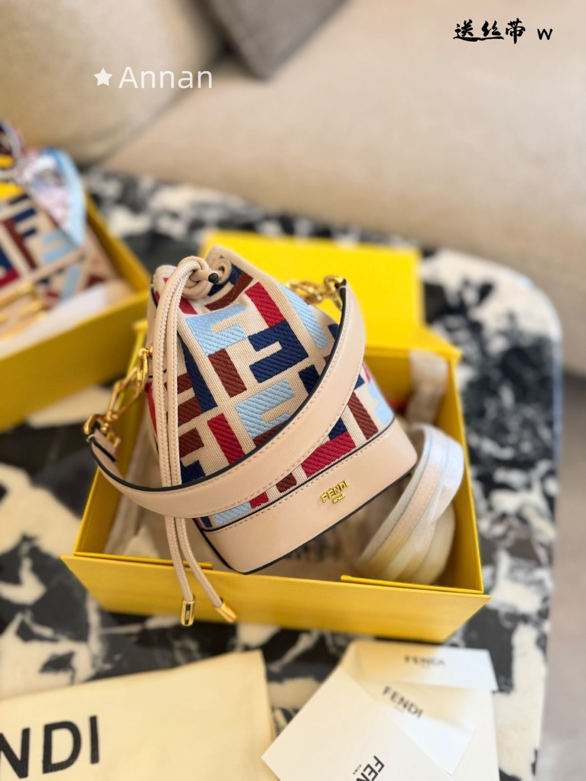 美品★ 良品 レディース FENDI フェンディ ショルダーバッグ