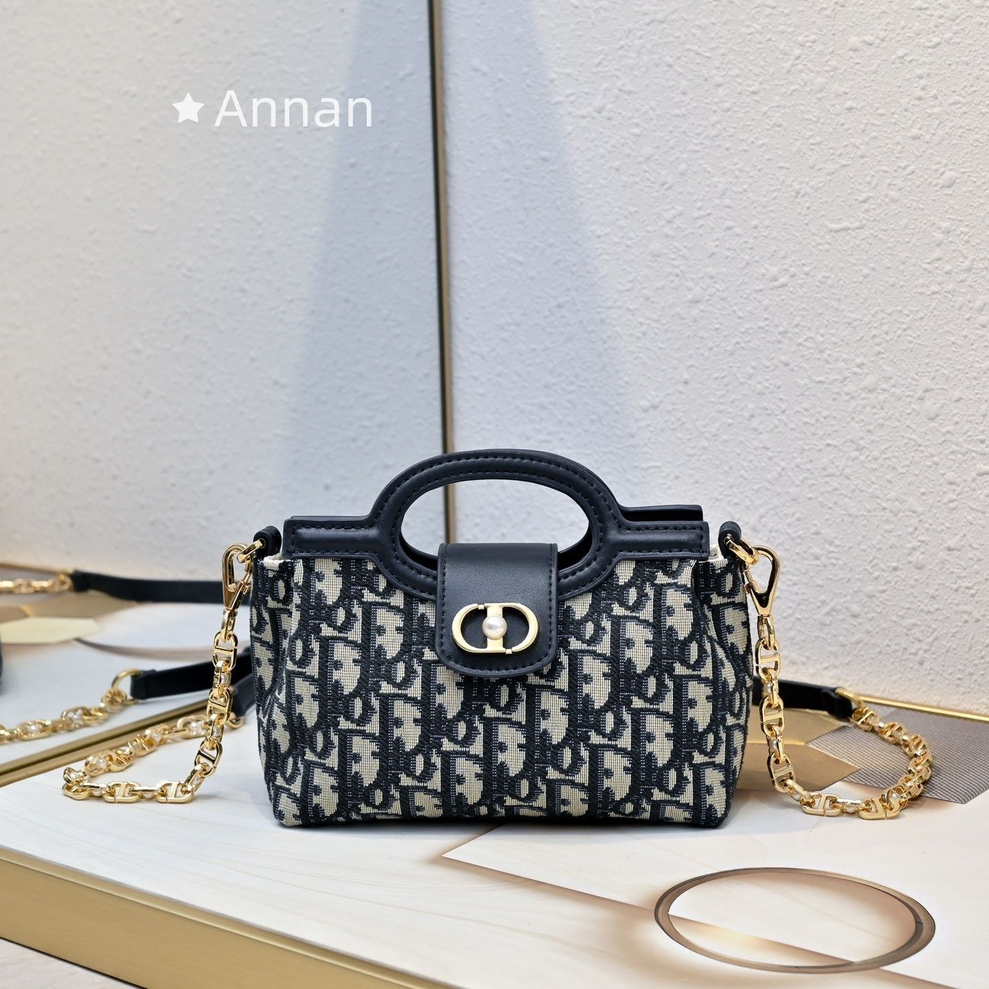 大人気 送料無料レディース Christian Dior クリスチャンディオール ショルダーバッグ