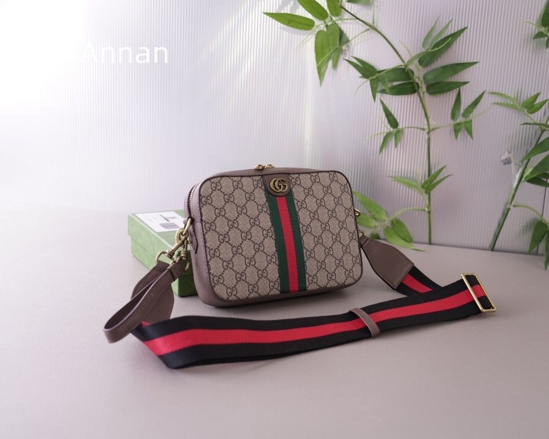 グッチ GUCCI バッグ レディース メンズ ブランド ショルダーバッグ クラッチバッグ 2way オフィディア GGスプリーム スモール クロスボディバッグ 699439