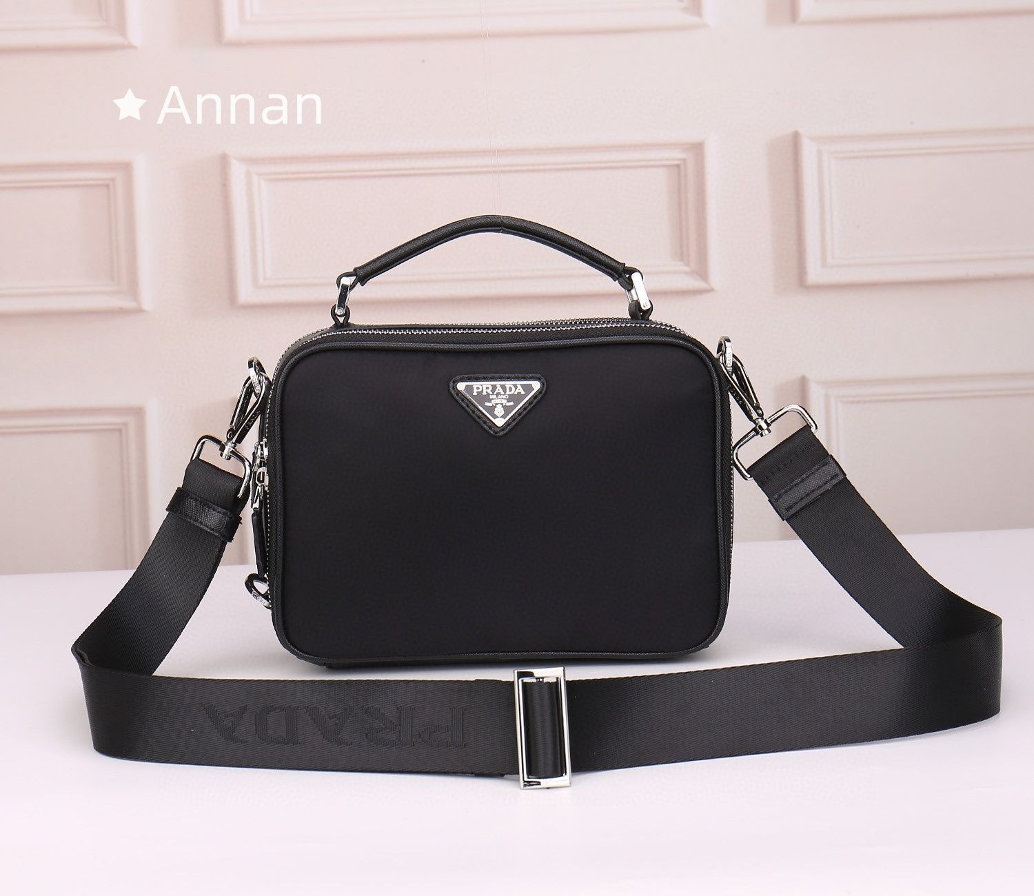限界価格 超美品 メンズ PRADA プラダ ショルダーバッグ