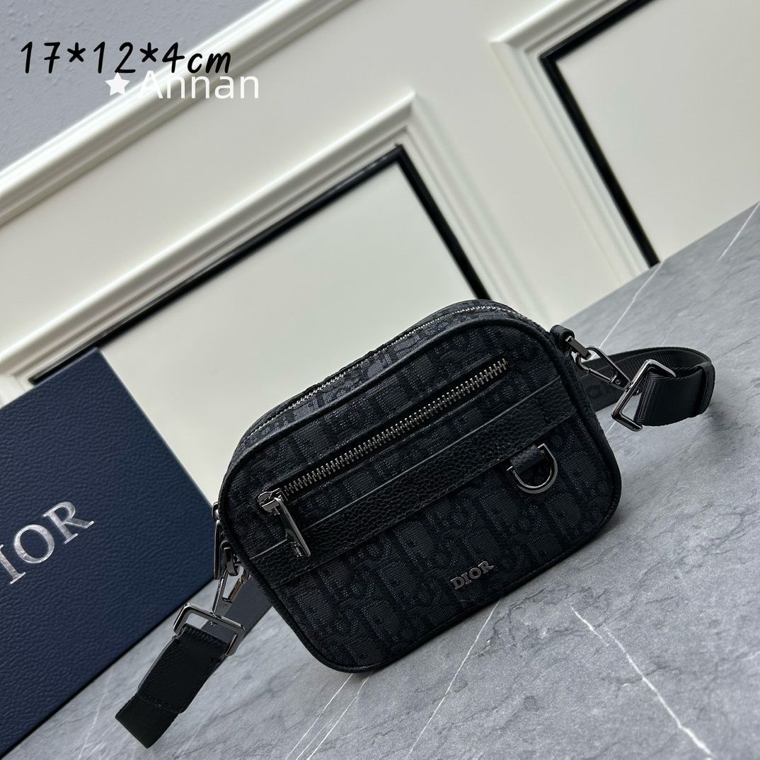 本日特価 本日限定！メンズ Christian Dior クリスチャンディオール ショルダーバッグ★★