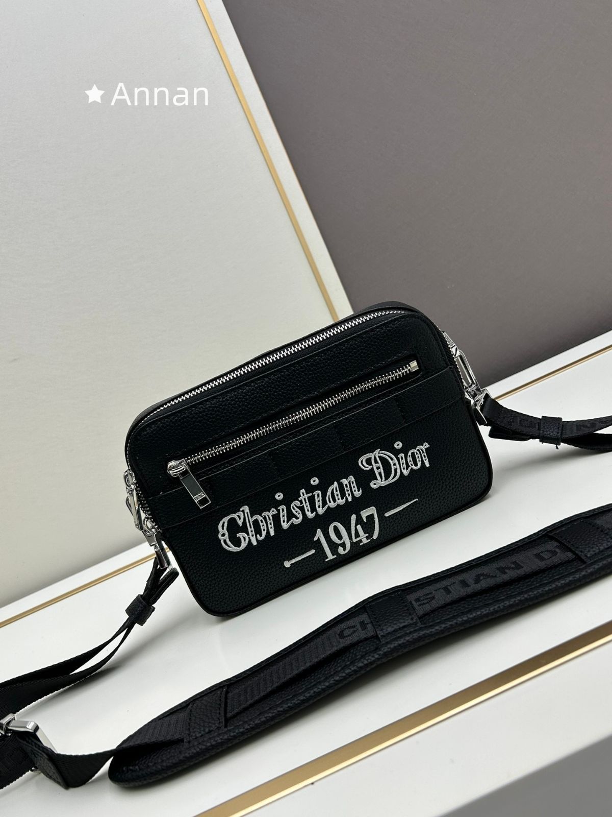 現行モデ 本日限定！メンズ Christian Dior クリスチャンディオール ショルダーバッグ★★